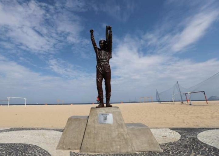 2020-03-20T212047Z_1_LYNXMPEG2J2E4_RTROPTP_3_HEALTH-CORONAVIRUS-BRAZIL-BEACHES